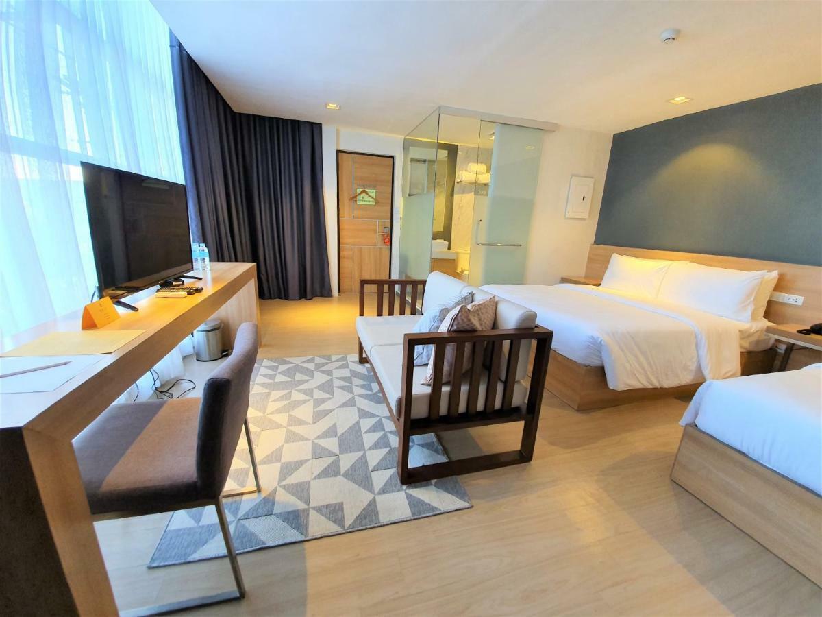 The Upperroom @ Real Suites Баколод Екстер'єр фото